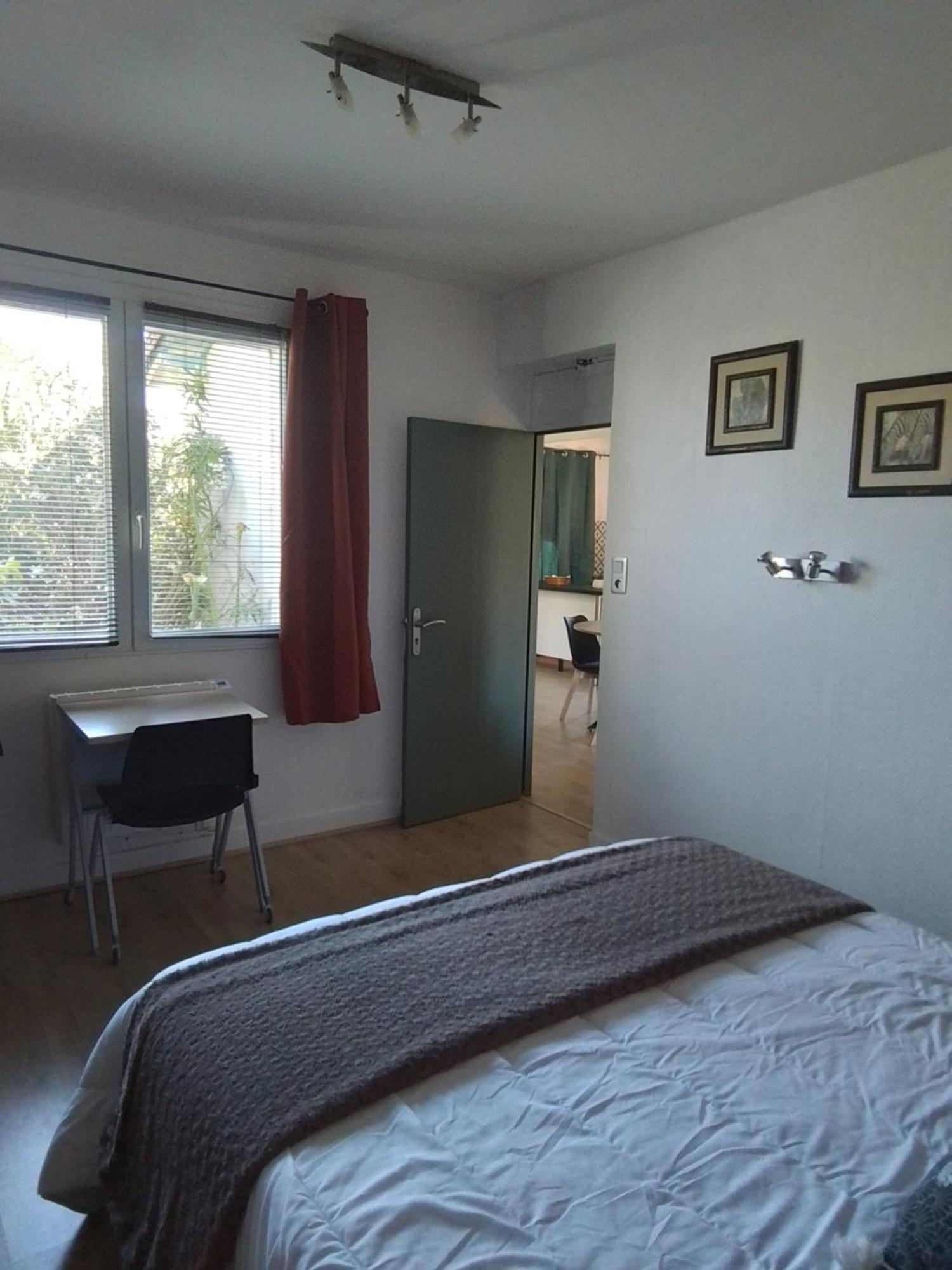 Le Clos St Martin Etaules  Exterior photo